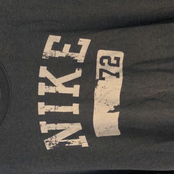 Gray Nike Shirt - Picture 2 of 3